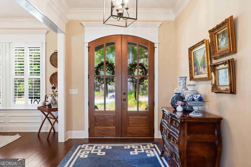 Welcome to this beautifully custom designed 3/4 bedroom, 4 bath - photo 3