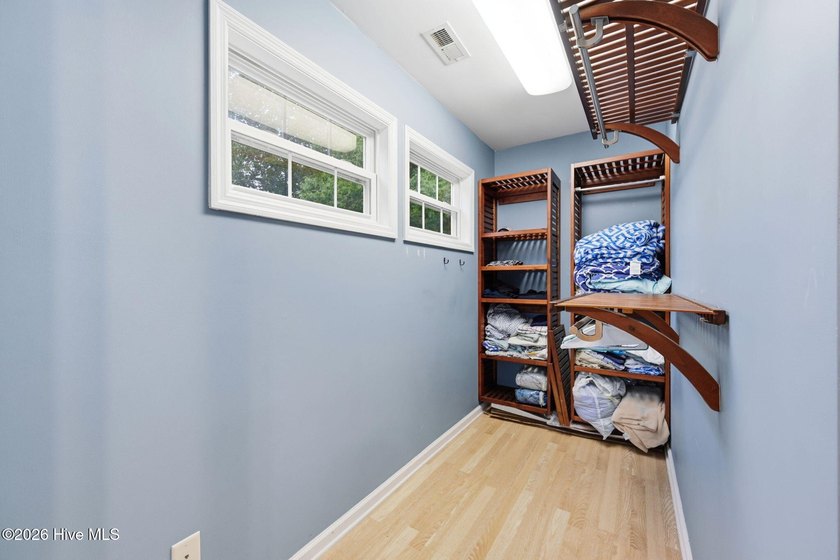 DECKed Out in Coastal Style and Comfort! Welcome to this - photo 32