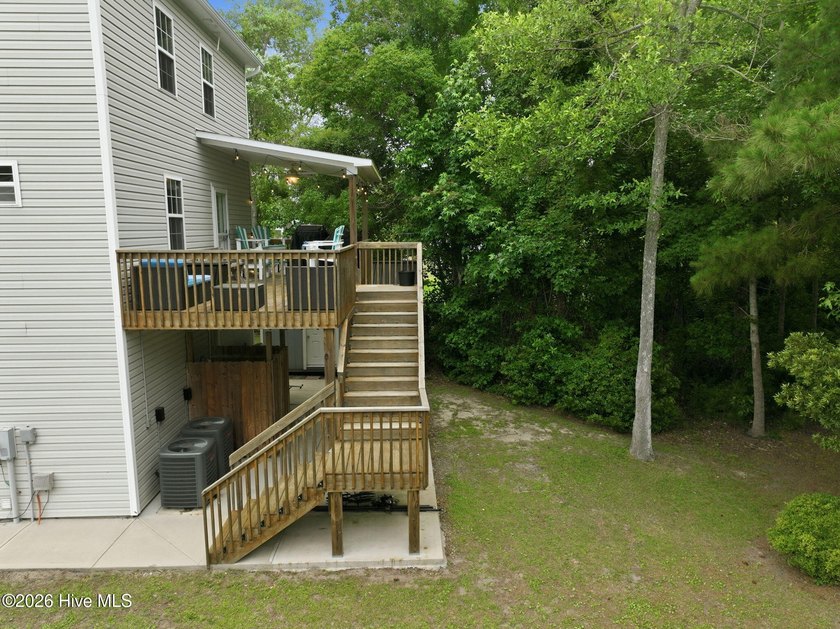 DECKed Out in Coastal Style and Comfort! Welcome to this - photo 42