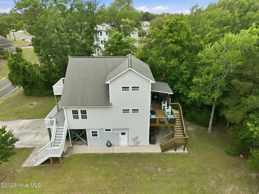 DECKed Out in Coastal Style and Comfort! Welcome to this - photo 46