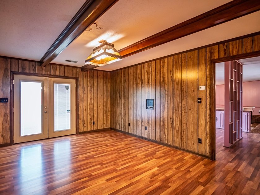 Nestled on 3.7 beautifully landscaped acres in North Mississippi - photo 19