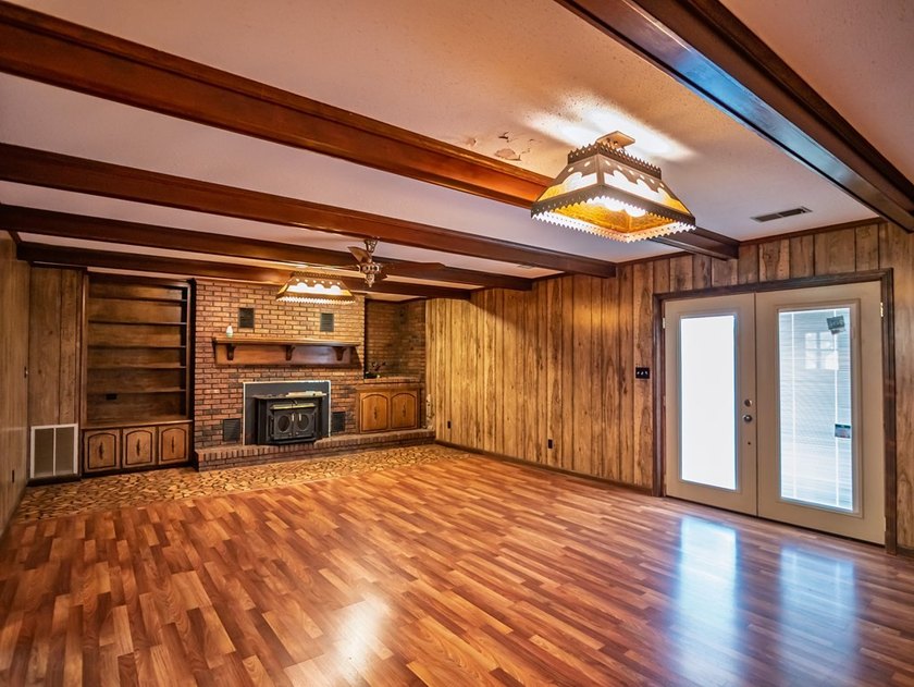 Nestled on 3.7 beautifully landscaped acres in North Mississippi - photo 20