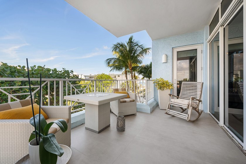 SOPHISTICATED BEACHSIDE RESIDENCE. Thoughtfully fully furnished - photo 21