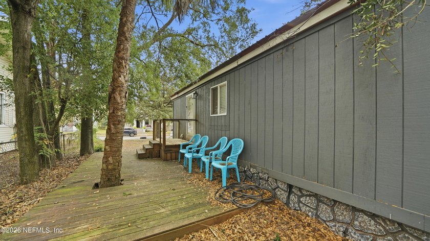 PRICED TO SELL. CASH ONLY. Looking for a smart investment - photo 22