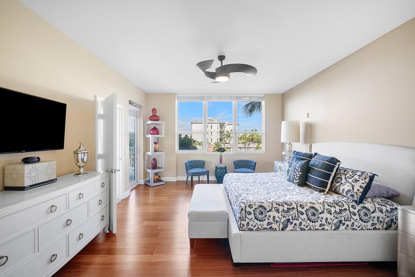 SOPHISTICATED BEACHSIDE RESIDENCE. Thoughtfully fully furnished - photo 23