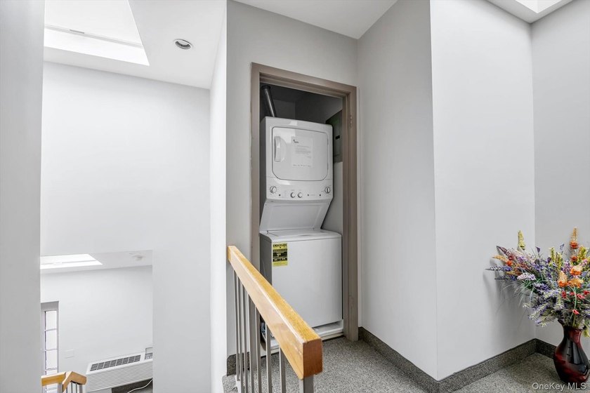 Amazing, Affordable Opportunity to Live in The Heart of Hewlett - photo 7