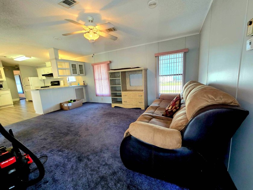 OFFERS WELCOME!! Take a look at this spacious CORNER home in The - photo 10