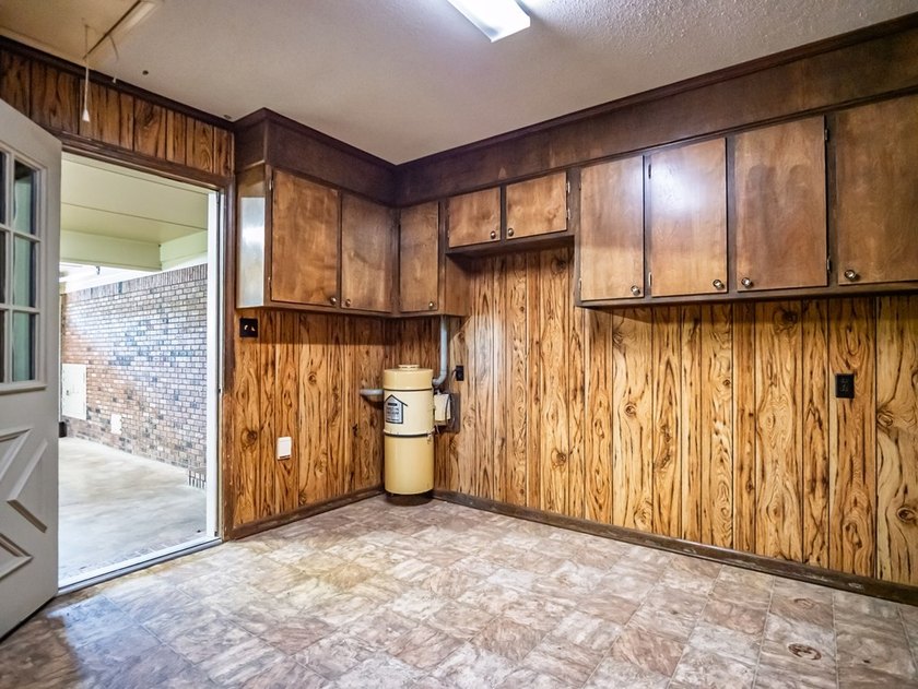 Nestled on 3.7 beautifully landscaped acres in North Mississippi - photo 34
