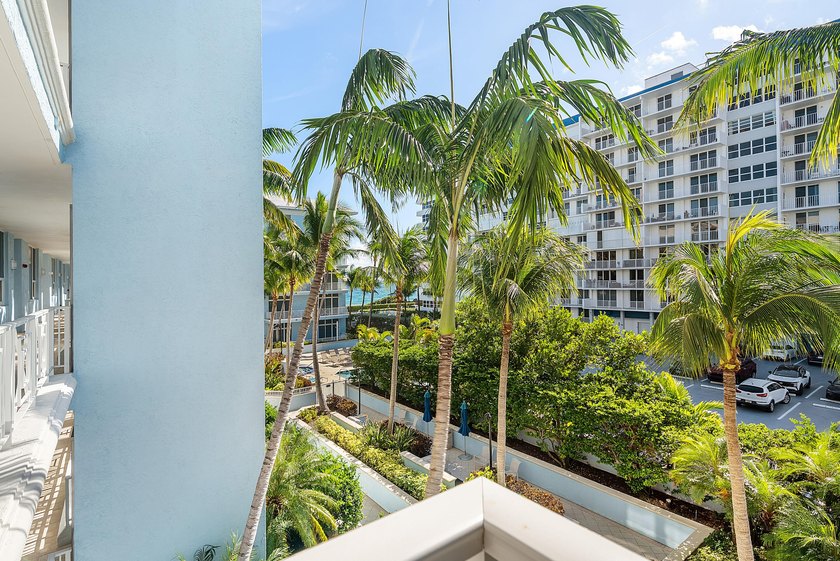 SOPHISTICATED BEACHSIDE RESIDENCE. Thoughtfully fully furnished - photo 37