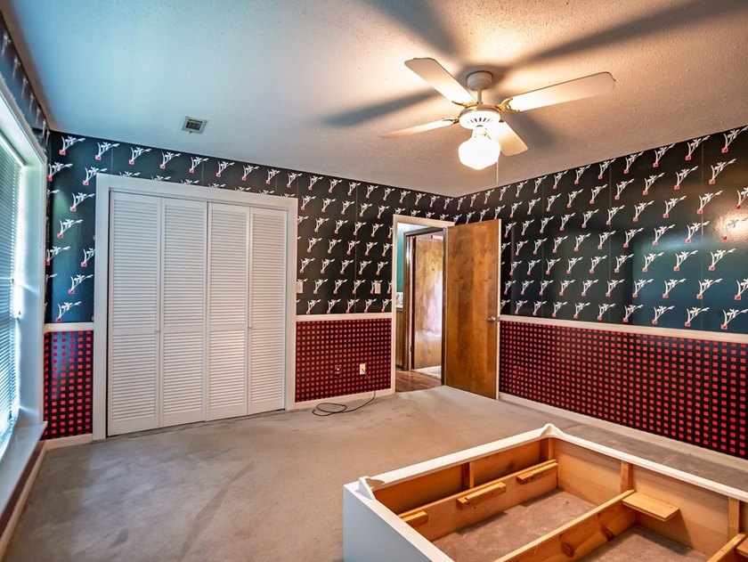Nestled on 3.7 beautifully landscaped acres in North Mississippi - photo 45