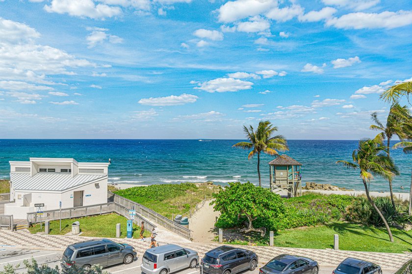 SOPHISTICATED BEACHSIDE RESIDENCE. Thoughtfully fully furnished - photo 48