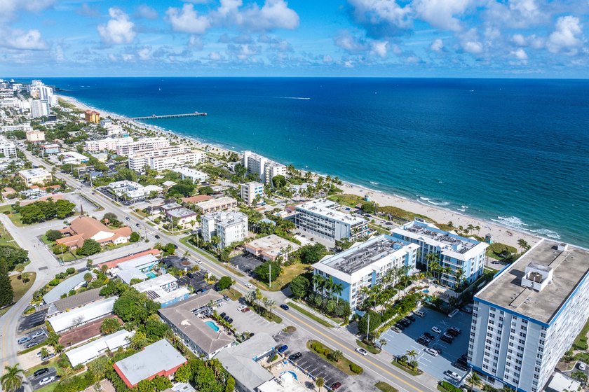 SOPHISTICATED BEACHSIDE RESIDENCE. Thoughtfully fully furnished - photo 53