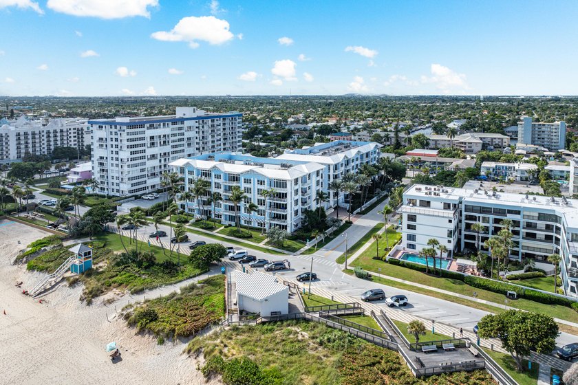 SOPHISTICATED BEACHSIDE RESIDENCE. Thoughtfully fully furnished - photo 55