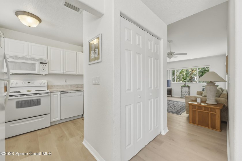 Welcome to your slice of paradise in the highly sought-after - photo 8