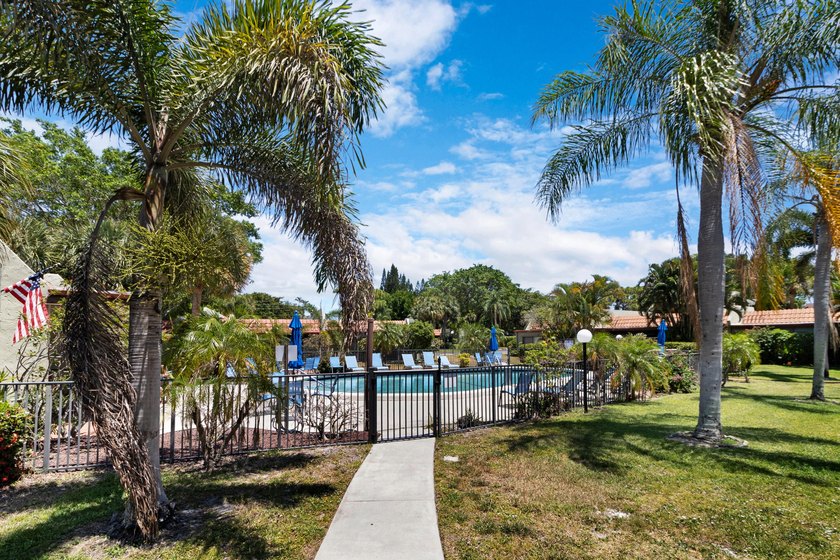 Welcome to Vizcaya Gardens Villas, a hidden gem in the heart of - photo 31