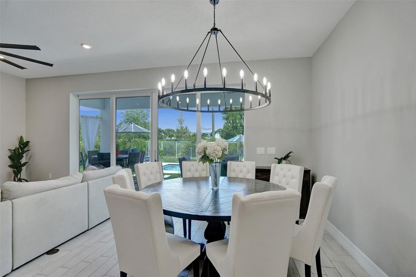 Windsong Estates almost new beauty, 5 bedrooms and 4 full baths - photo 19