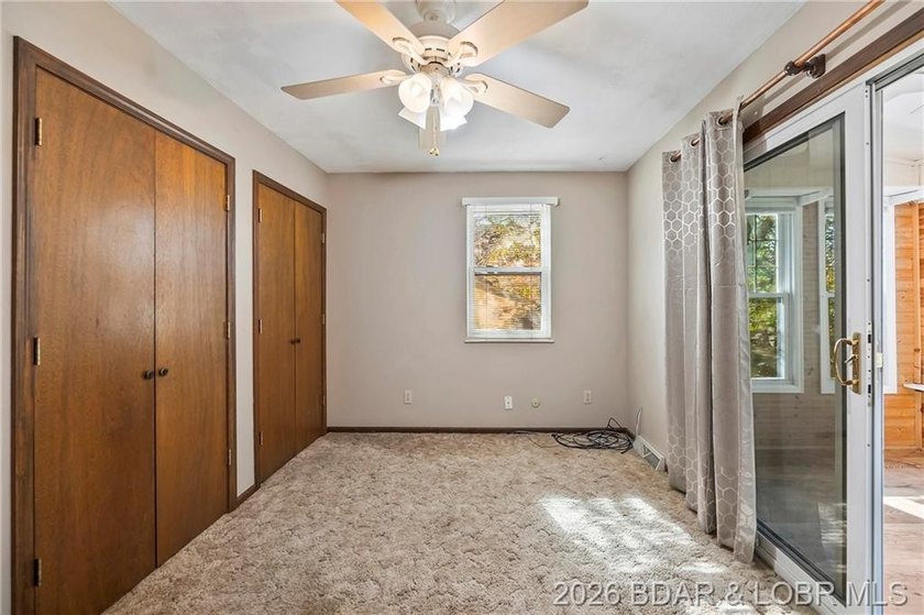 36X46 Man Cave has an office/workshop/Crafts area with a window - photo 21