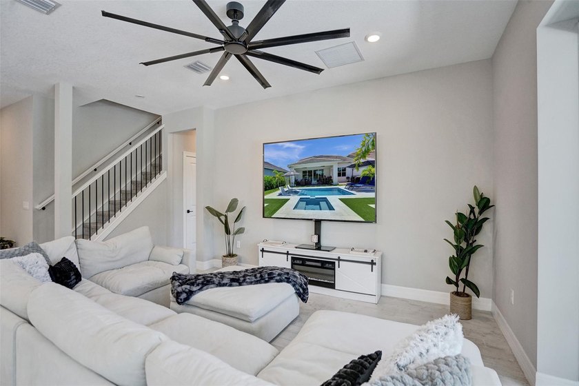Windsong Estates almost new beauty, 5 bedrooms and 4 full baths - photo 23
