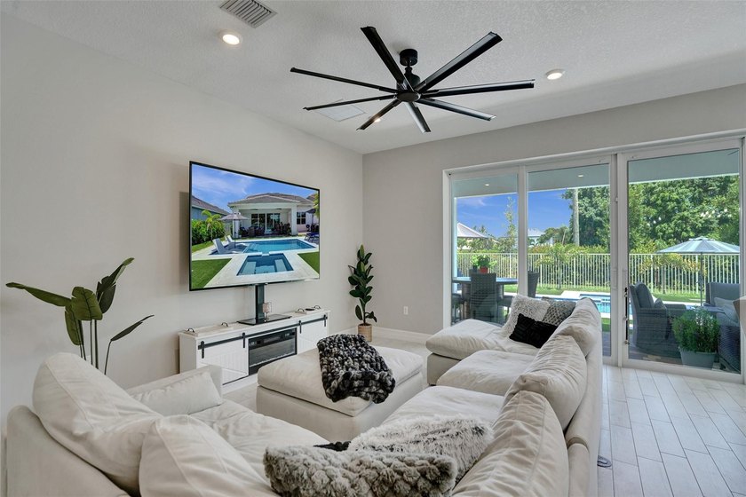 Windsong Estates almost new beauty, 5 bedrooms and 4 full baths - photo 26