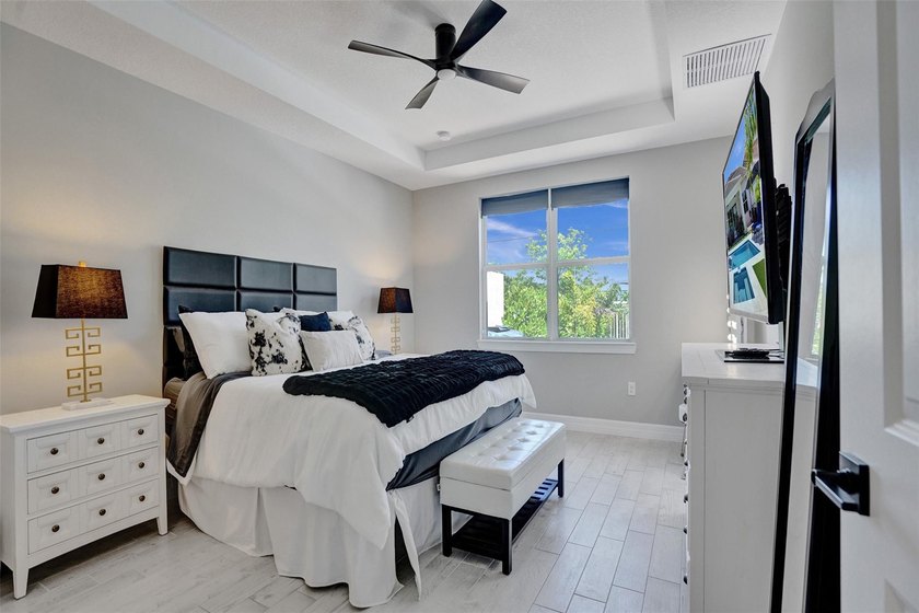 Windsong Estates almost new beauty, 5 bedrooms and 4 full baths - photo 28