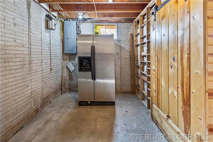 36X46 Man Cave has an office/workshop/Crafts area with a window - photo 43