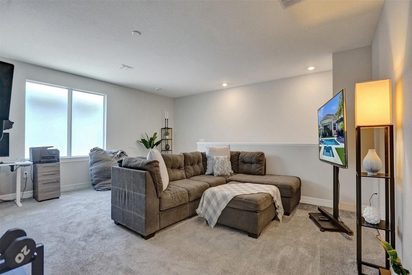 Windsong Estates almost new beauty, 5 bedrooms and 4 full baths - photo 49