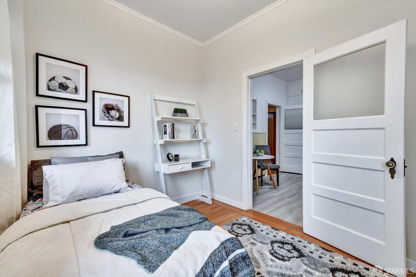 Big price reduction! Outstanding Edwardian 2 full-floor flats - photo 12