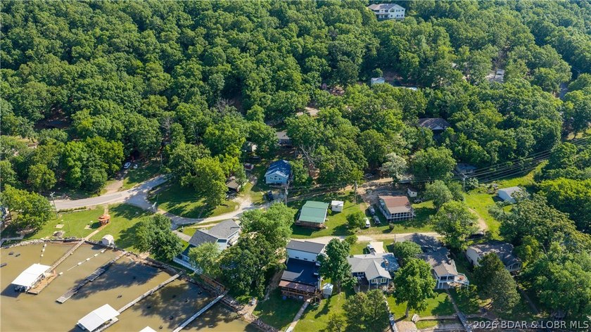 This well built 2020 home showcases quality craftsmanship and - photo 30