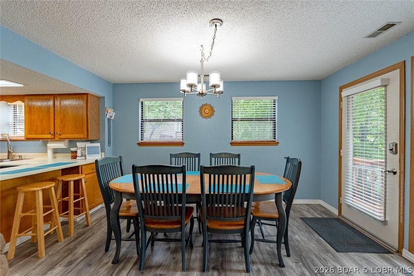 Welcome to lake living at its best! This must-see 3-bedroom - photo 17