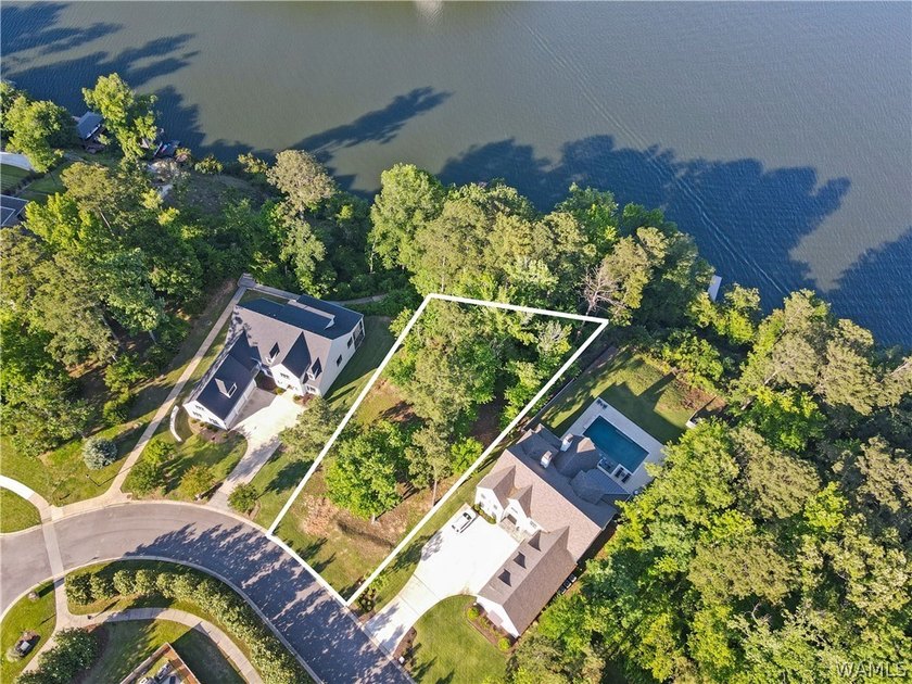 Positioned to capture stunning views of Lake Tuscaloosa, this - photo 2