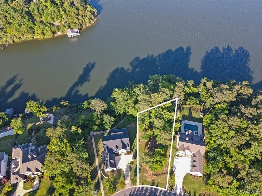 Positioned to capture stunning views of Lake Tuscaloosa, this - photo 3