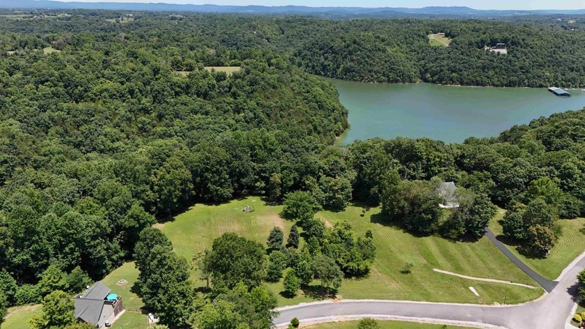 Discovery the perfect opportunity to build your dream home or - photo 3