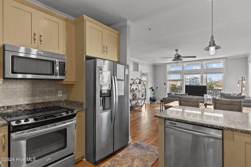Welcome to effortless coastal living in Carolina Beach. This - photo 17