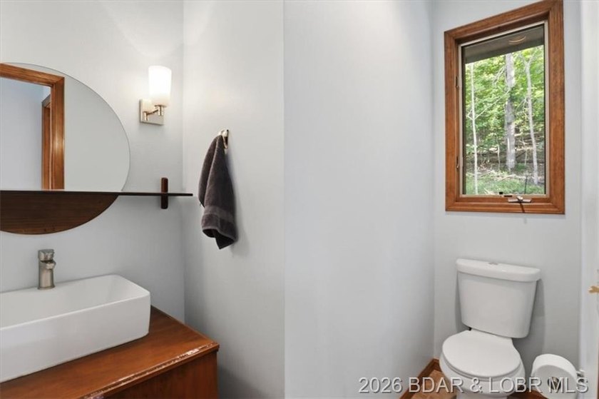 Tucked into the trees on over 8 acres at the 47MM in cove, this - photo 23