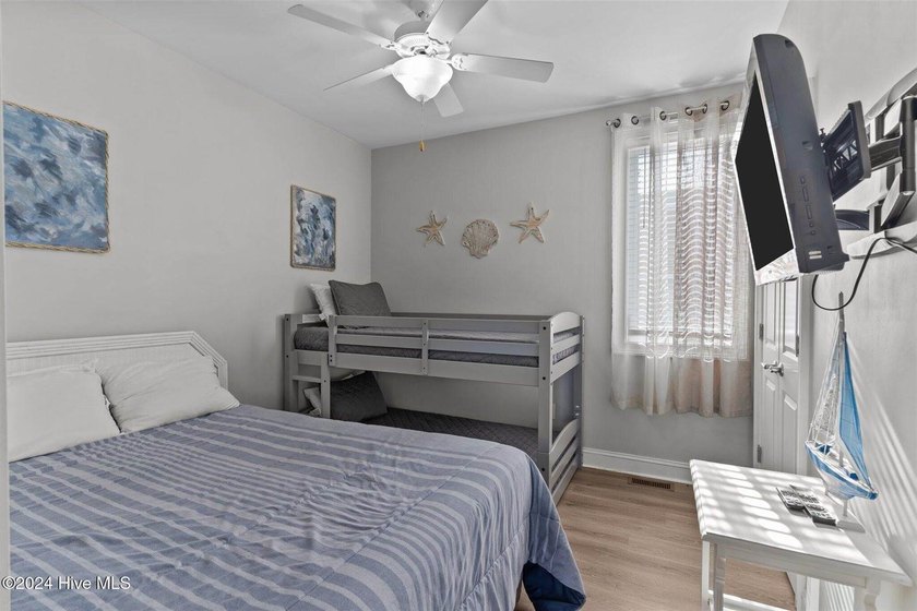 Welcome to effortless coastal living in Carolina Beach. This - photo 26