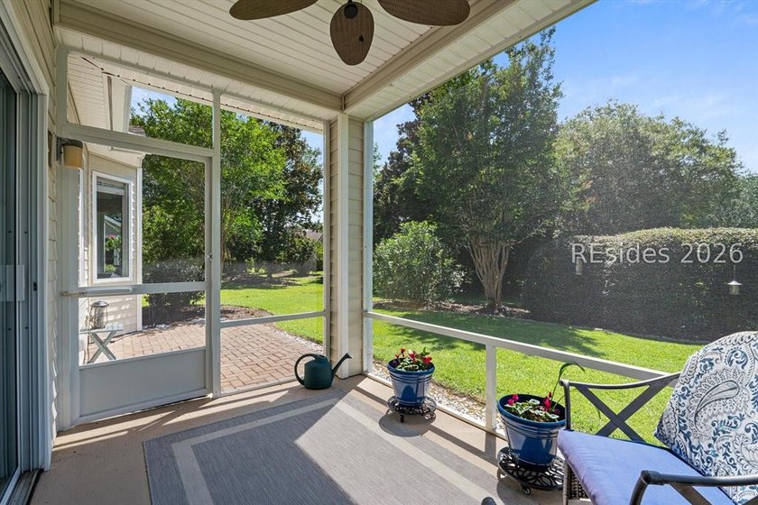 Beautiful open-concept home featuring 2 bedrooms and 2 full - photo 27