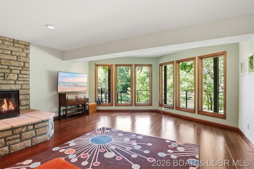 Tucked into the trees on over 8 acres at the 47MM in cove, this - photo 27