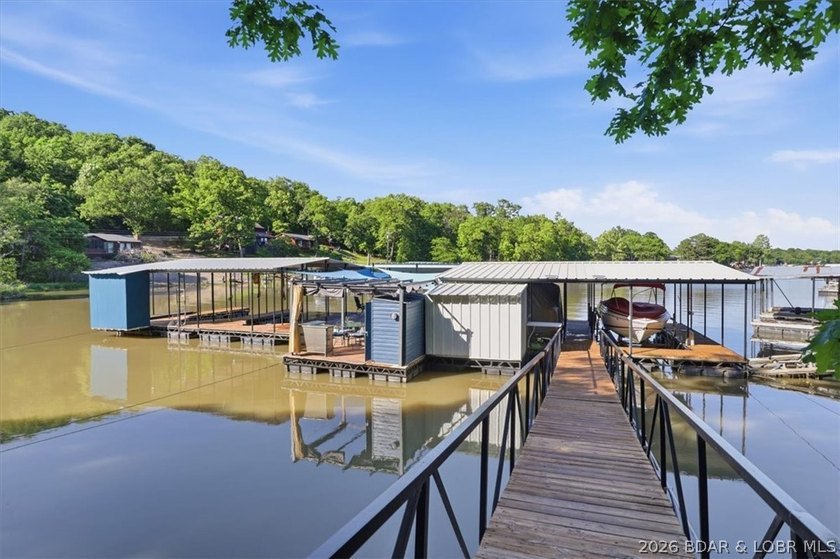 Tucked into the trees on over 8 acres at the 47MM in cove, this - photo 41