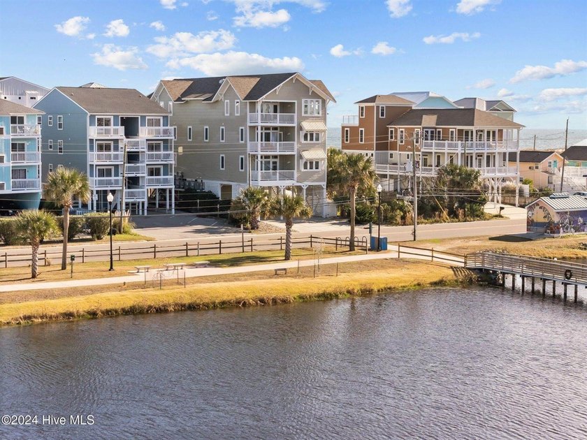 Welcome to effortless coastal living in Carolina Beach. This - photo 45