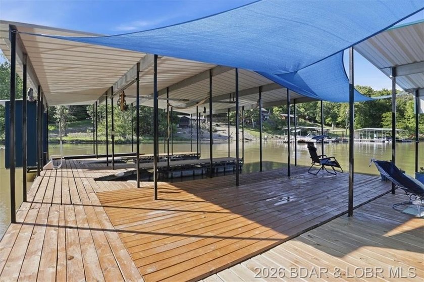 Tucked into the trees on over 8 acres at the 47MM in cove, this - photo 46