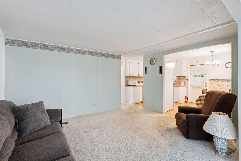 Welcome to this charming and well-maintained 2 bedroom, 2 - photo 11