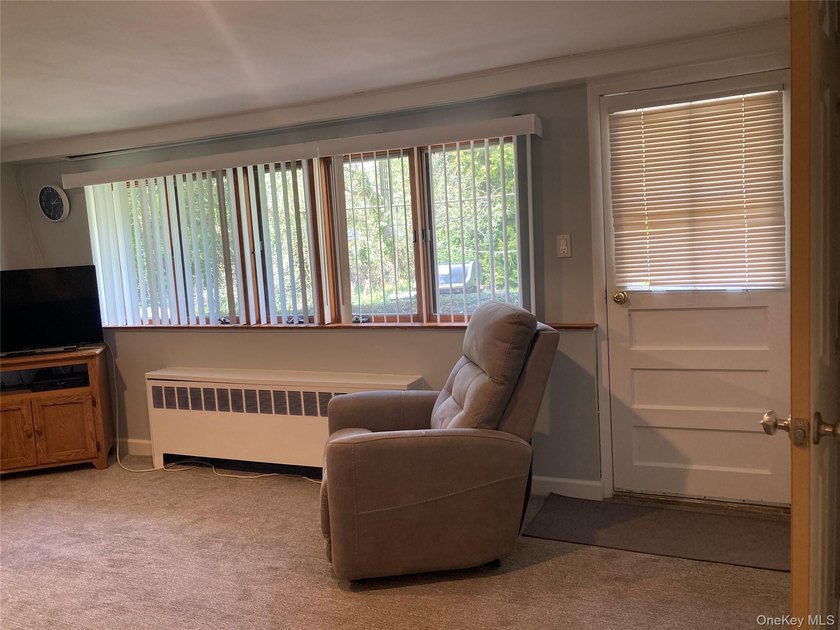 Orig owner loved living here for almost 70 yrs and raised the - photo 15
