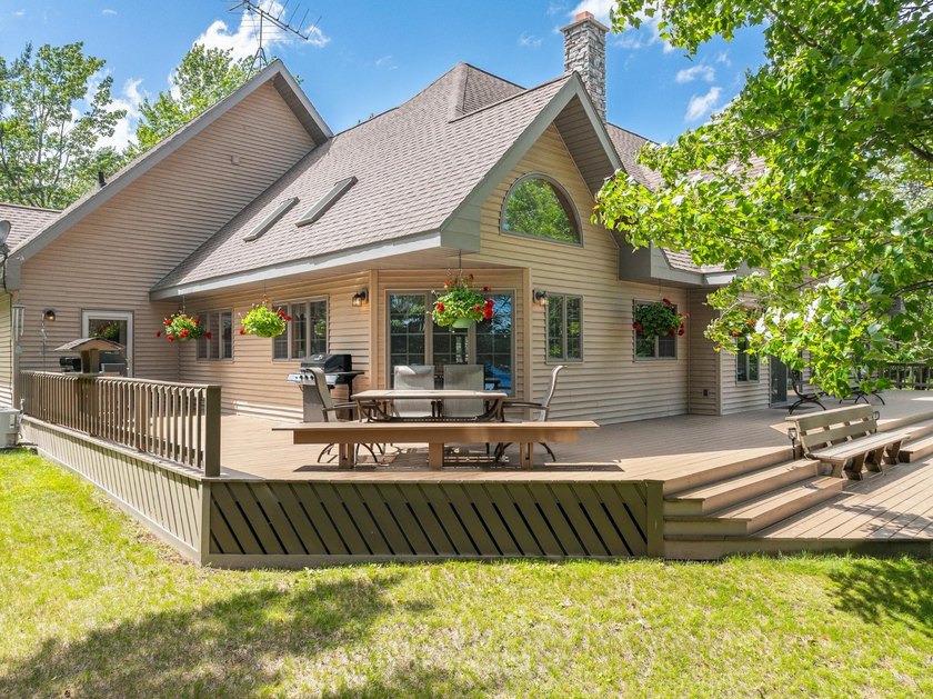 Once in a lifetime, a Northwoods estate offering an - photo 17