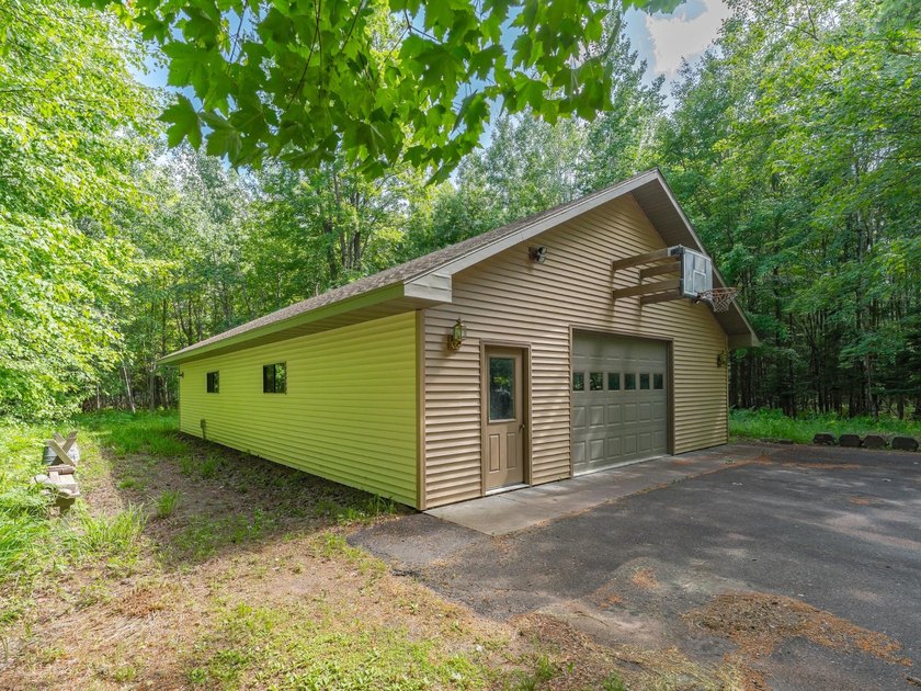Once in a lifetime, a Northwoods estate offering an - photo 18