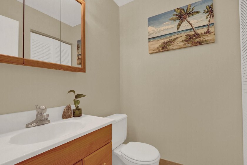 Welcome to 2116 Sherwood Forest #28, a charming 2-bedroom - photo 29