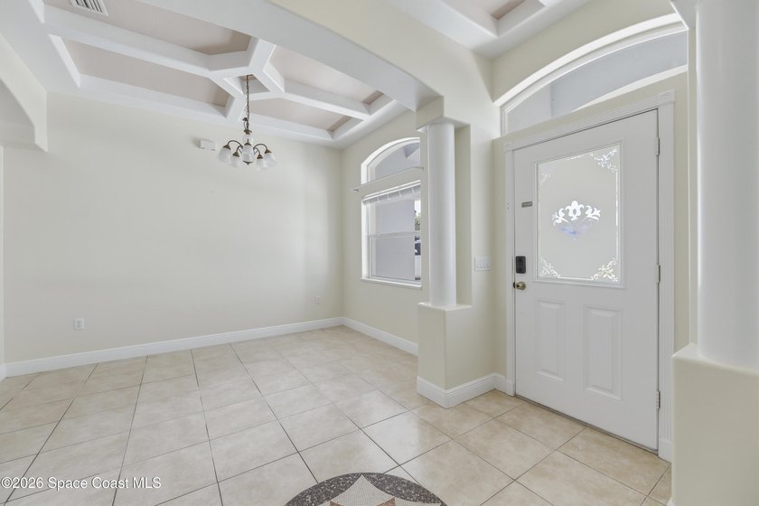 Beautifully maintained 4-bedroom, 2-bath home offering comfort - photo 4