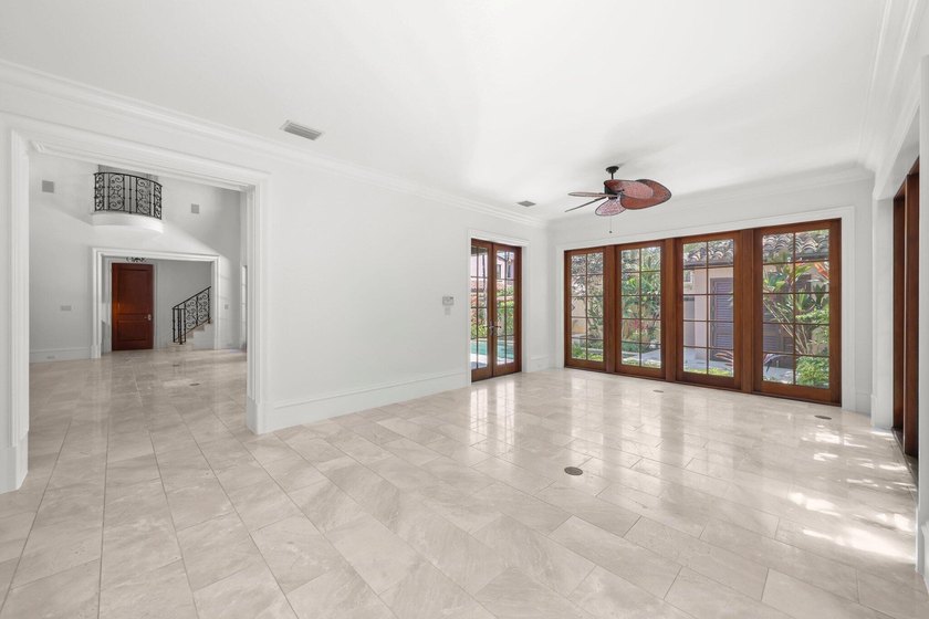 Experience casual sophistication in this exceptional 4-bedroom - photo 23