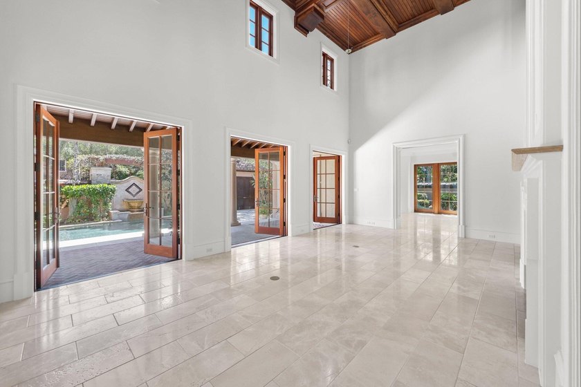 Experience casual sophistication in this exceptional 4-bedroom - photo 28