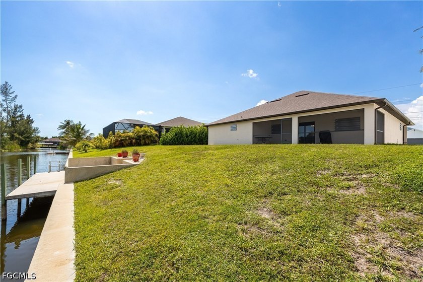 Huge reduction! One of the lowest priced waterfront homes in the - photo 34