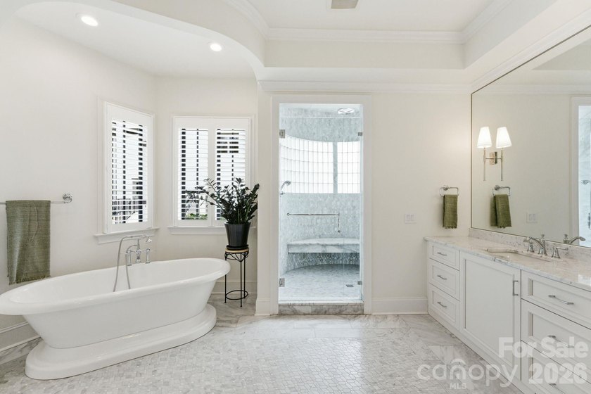 HUGE Price Improvement!! This 5,906 sq ft French Provincial - photo 15